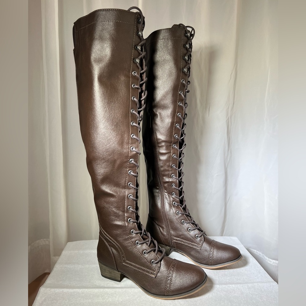 Breckelle’s Alabama Knee High Boot